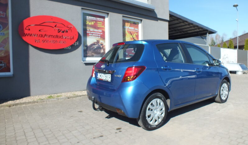 TOYOTA YARIS 1.3 benzyna 2015r full