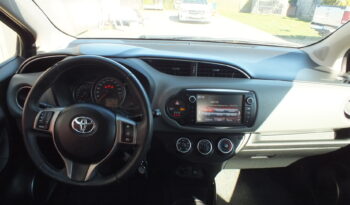 TOYOTA YARIS 1.3 benzyna 2015r full