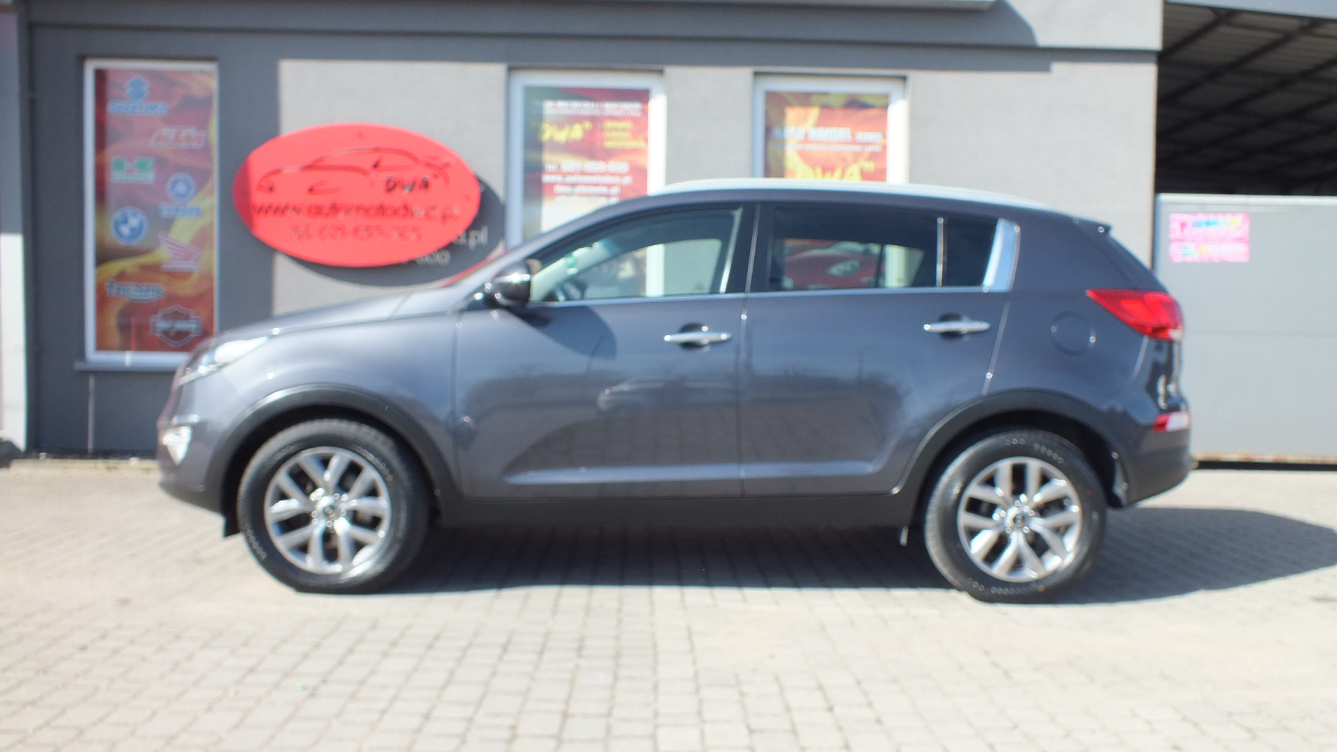 
								Kia SPORTAGE LIFT 2015 full									