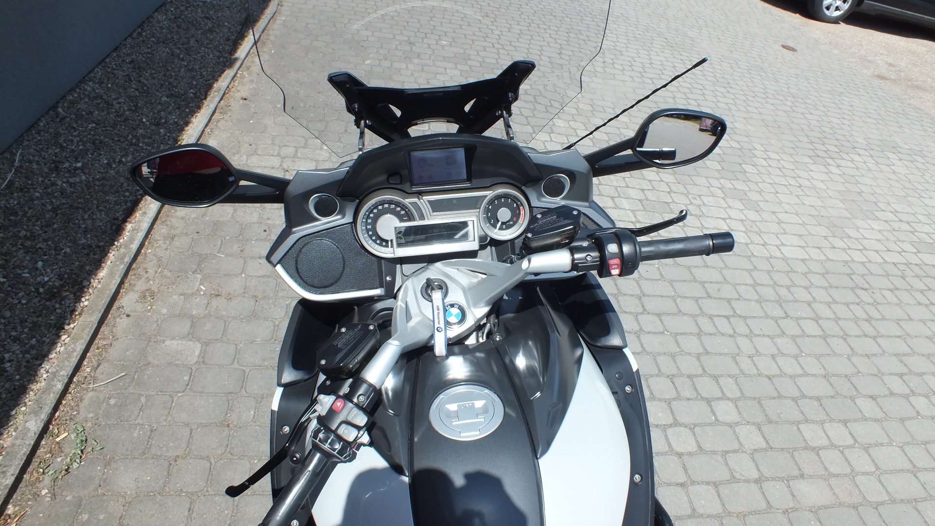 
								BMW K1600GT 2011 full									