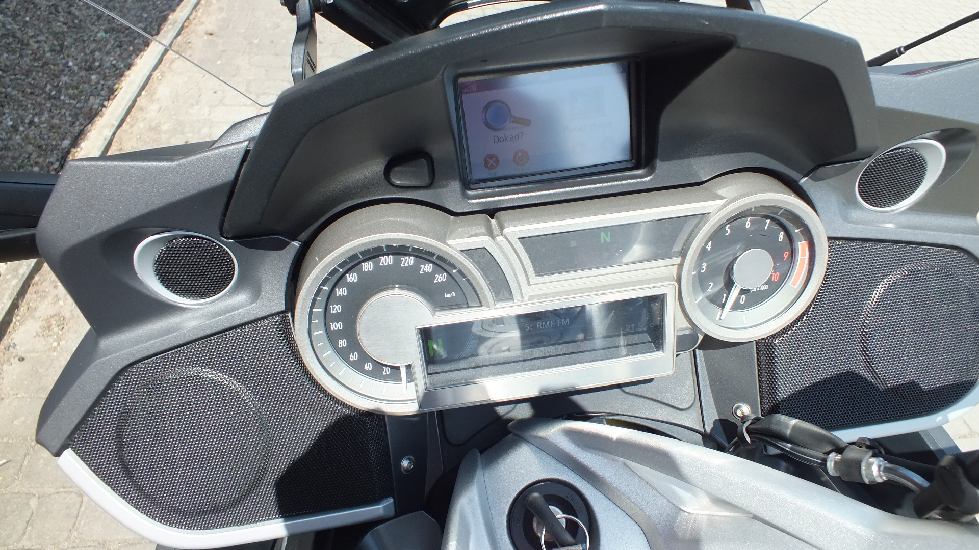 
								BMW K1600GT 2011 full									