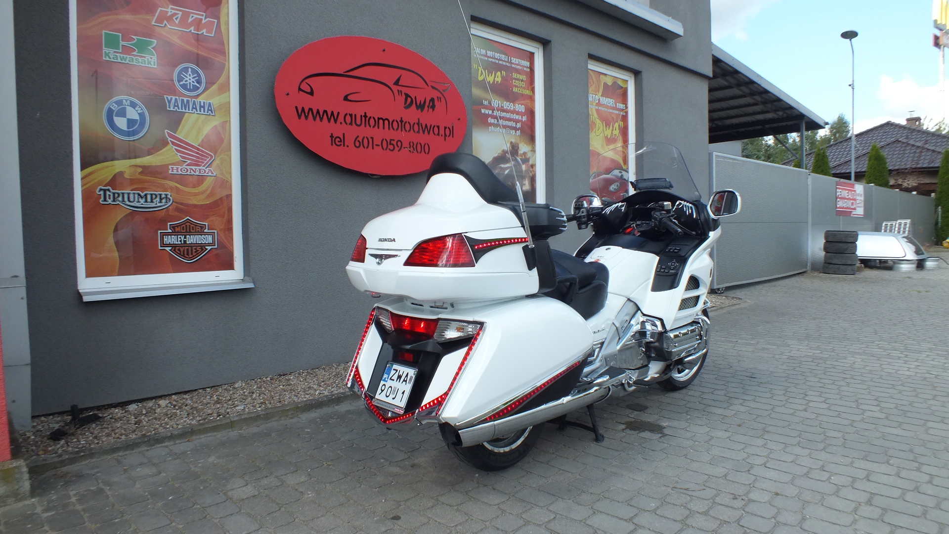 
								Honda GL 1800-ABS 2014 full									