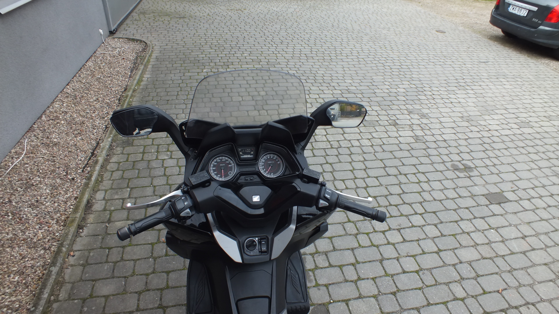 
								Honda NSS – FORZA 125 2017 full									