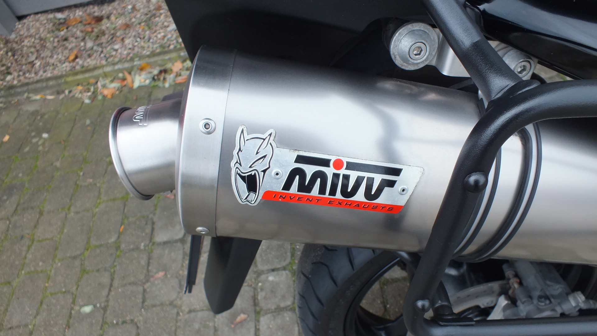 
								SUZUKI DL 1000 2005 full									