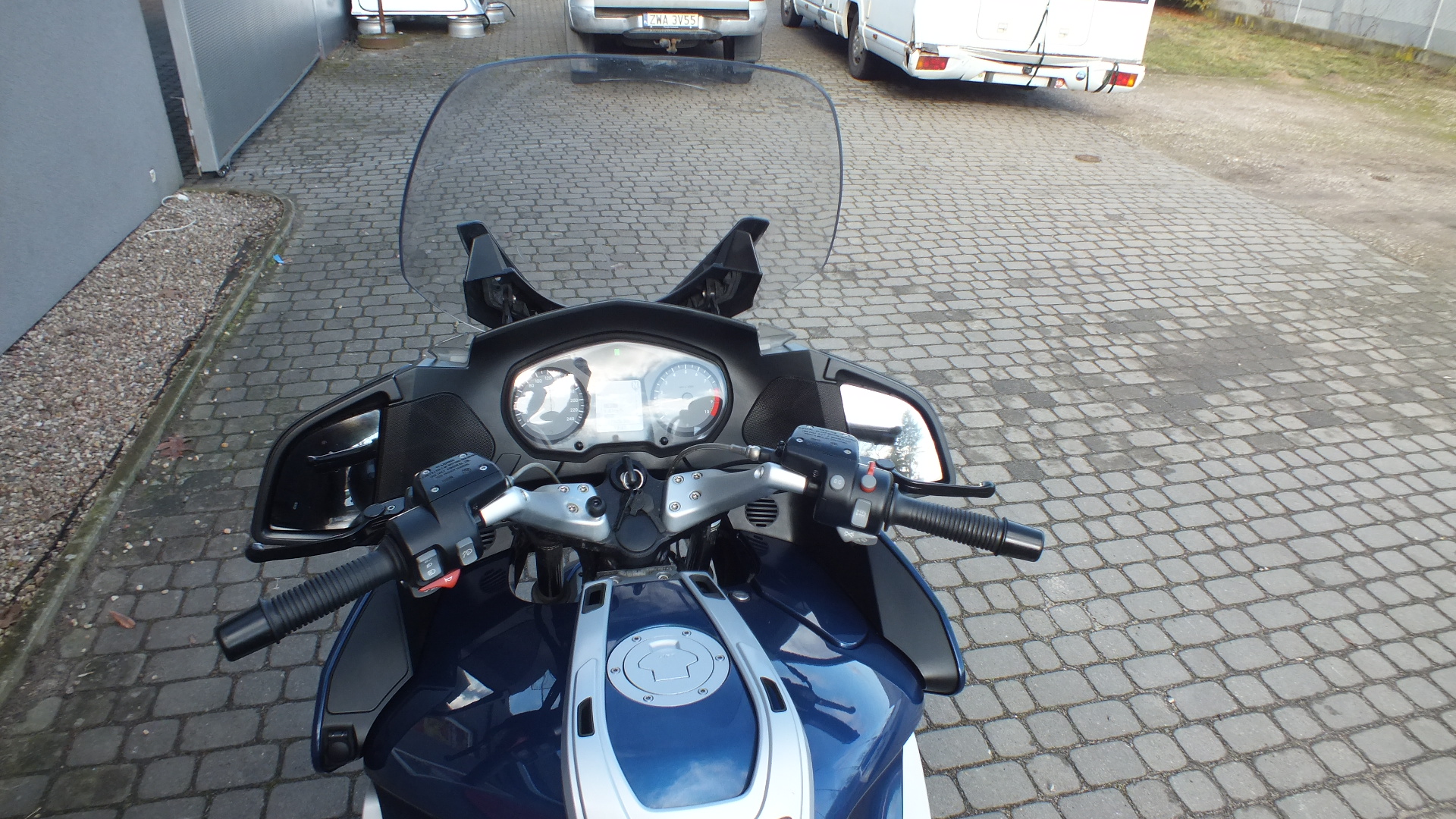 
								BMW R1200RT 2007 full									