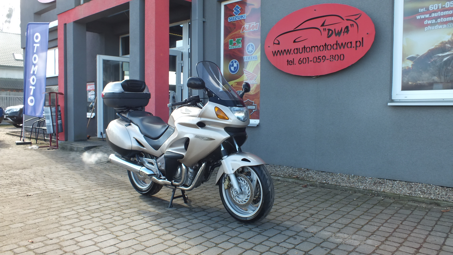 
								Honda DEAUVILLE 650 1998 full									