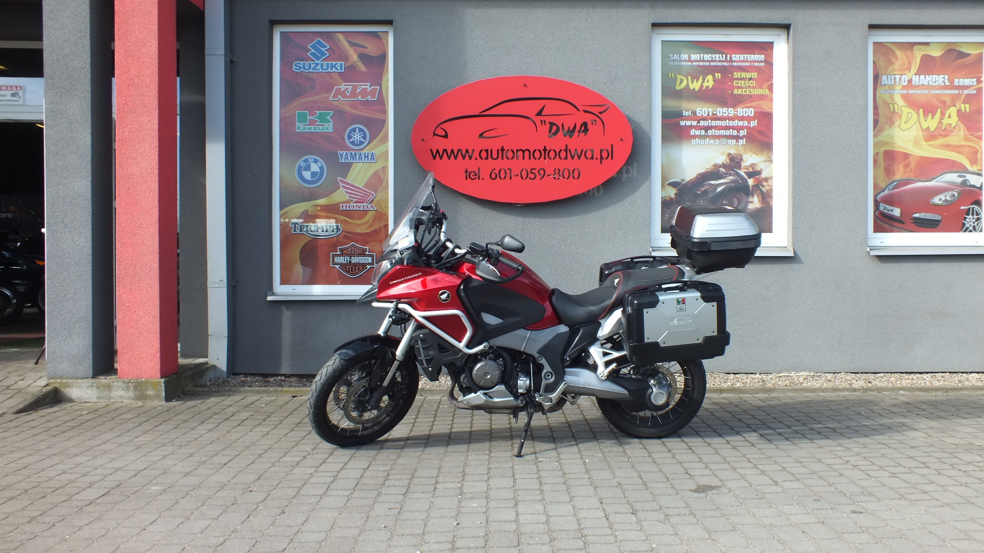 
								Honda VFR 1200 X 2013 full									