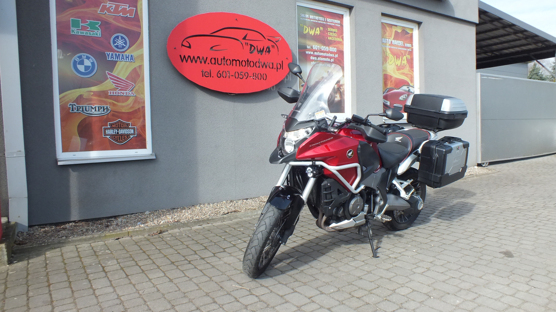 
								Honda VFR 1200 X 2013 full									