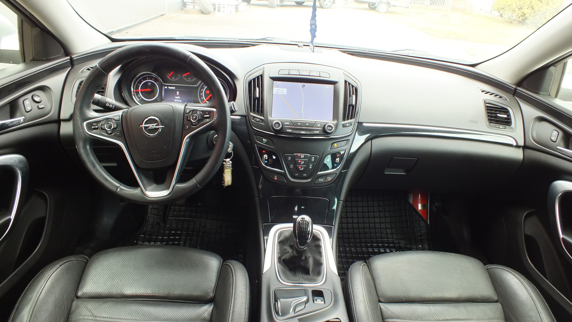 
								OPEL INSIGNIA 2013 full									