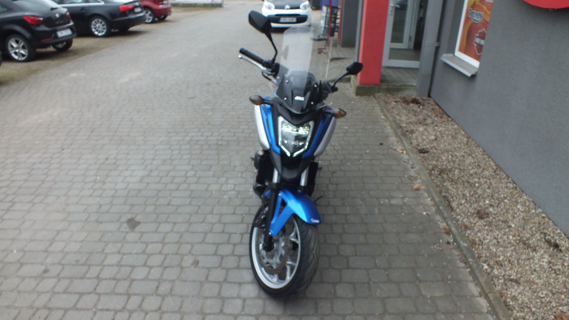 
								Honda NC 750X 2017 full									