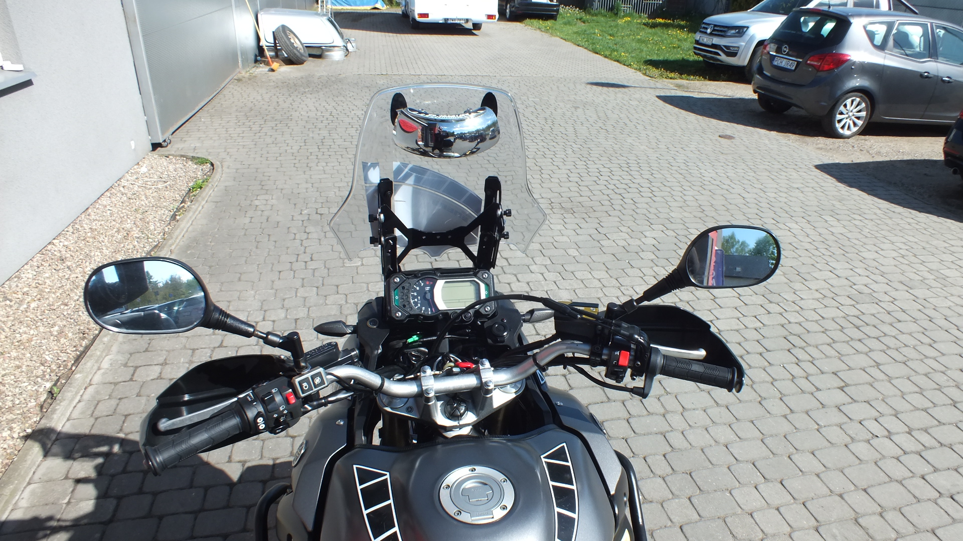 
								YAMAHA SUPER TENERE 1200 2012 full									