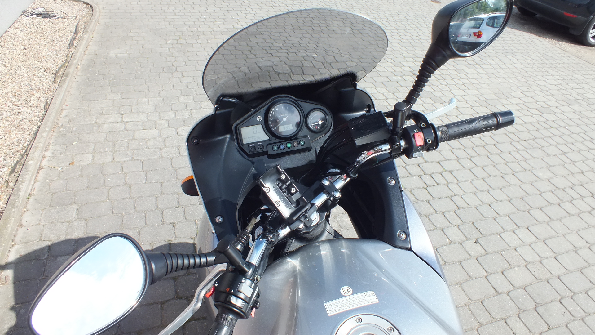 
								YAMAHA TDM 900 2005 full									