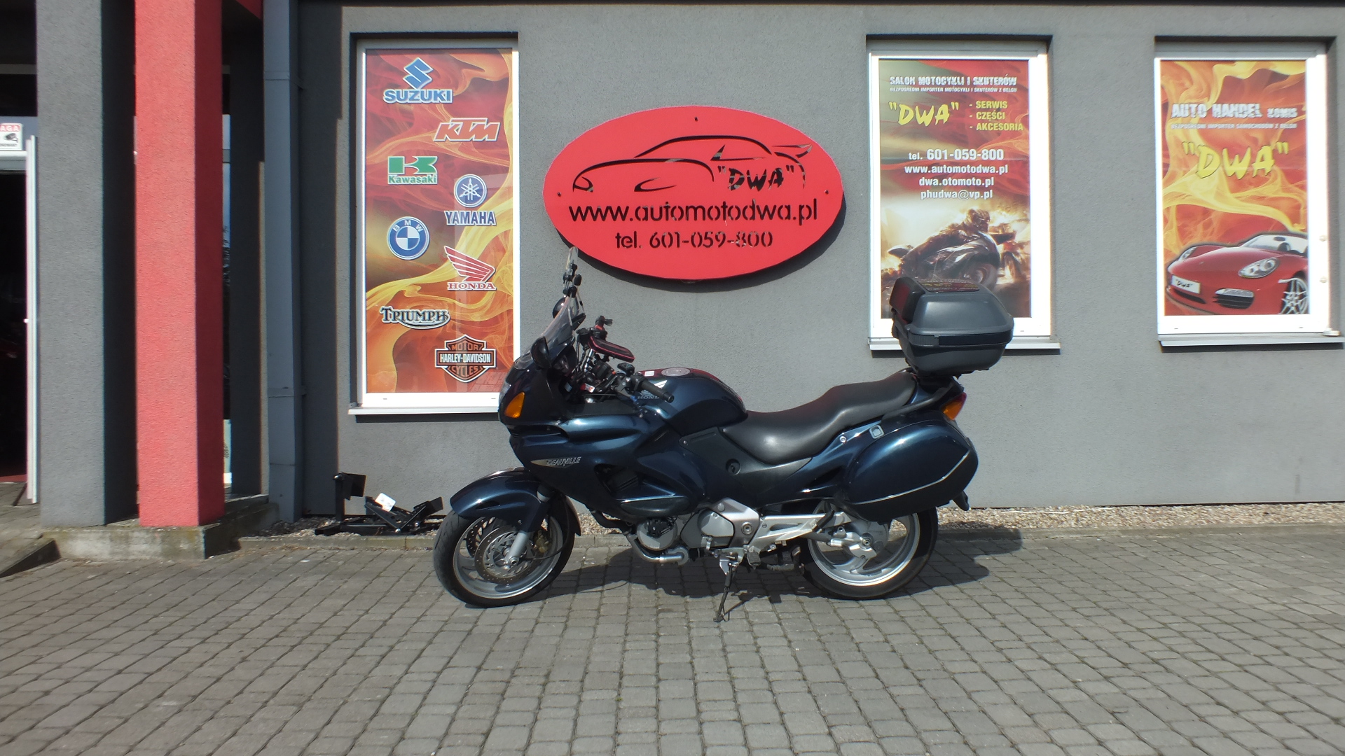
								Honda DEAUVILLE 650 2000 full									