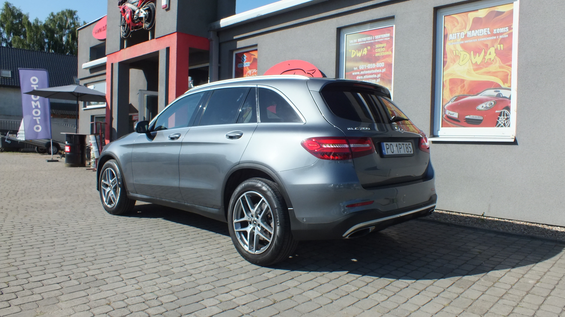 
								Mercedes-Benz GLC 2017 full									